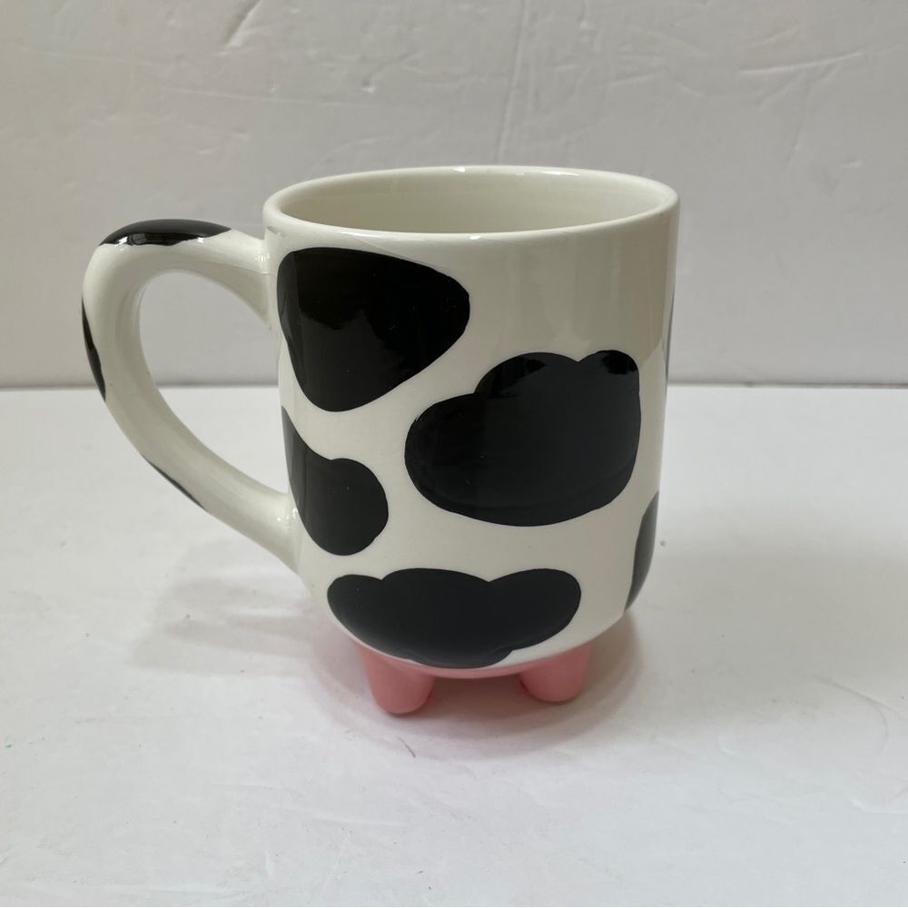 BOSTON WAREHOUSE UDDERLY UNIQUE COW MUG‎